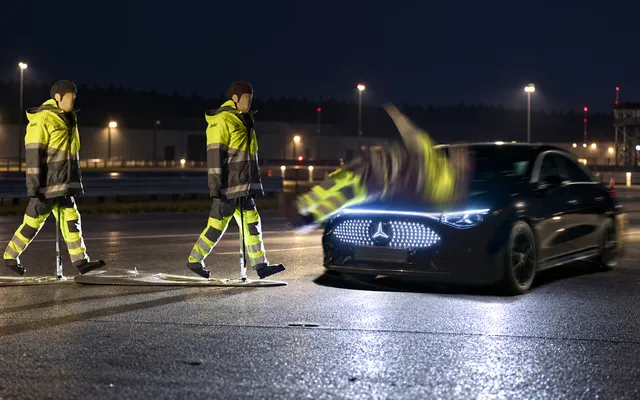 Test ADAC: dlaczego automatyczne hamowanie nie zawsze widzi pieszych