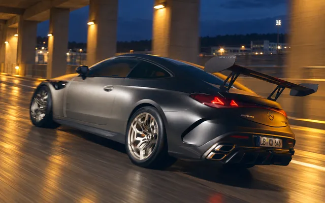 Mercedes-AMG CLE 646: V8, napęd na tył i nowe podwozie Mercedes-AMG CLE 646: V8, napęd na tył i nowe podwozie