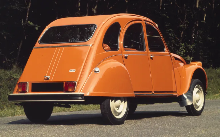 Citroën 2CV wraca jako elektryk: co już wiemy Citroën 2CV wraca jako elektryk: co już wiemy