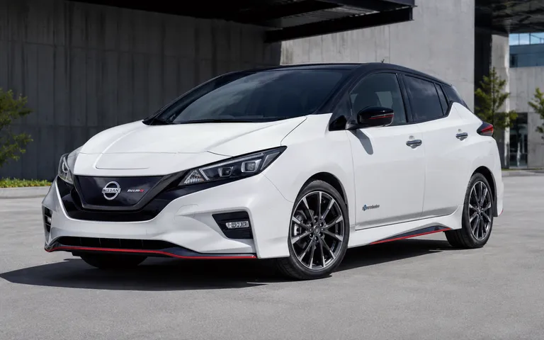 Nissan LEAF NISMO 2026: sportowe nastawy bez większej mocy Nissan LEAF NISMO 2026: sportowe nastawy bez większej mocy