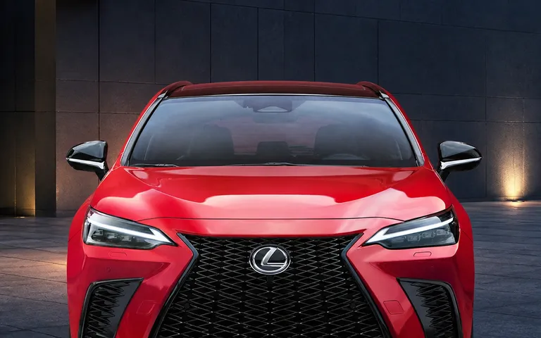 Lexus NX 2026: benzyna, hybryda czy PHEV bez NX 250 Lexus NX 2026: benzyna, hybryda czy PHEV bez NX 250