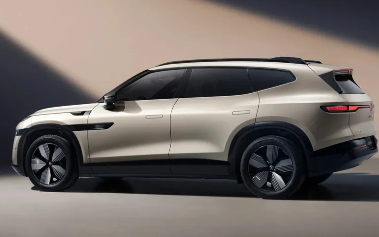 VW ID. UNYX 08: 5 m SUV elektryczny, do 700 km zasięgu, RWD/AWD VW ID. UNYX 08: 5 m SUV elektryczny, do 700 km zasięgu, RWD/AWD